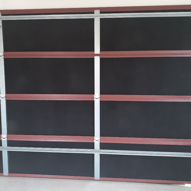 Garage door insulated with GaraFlex